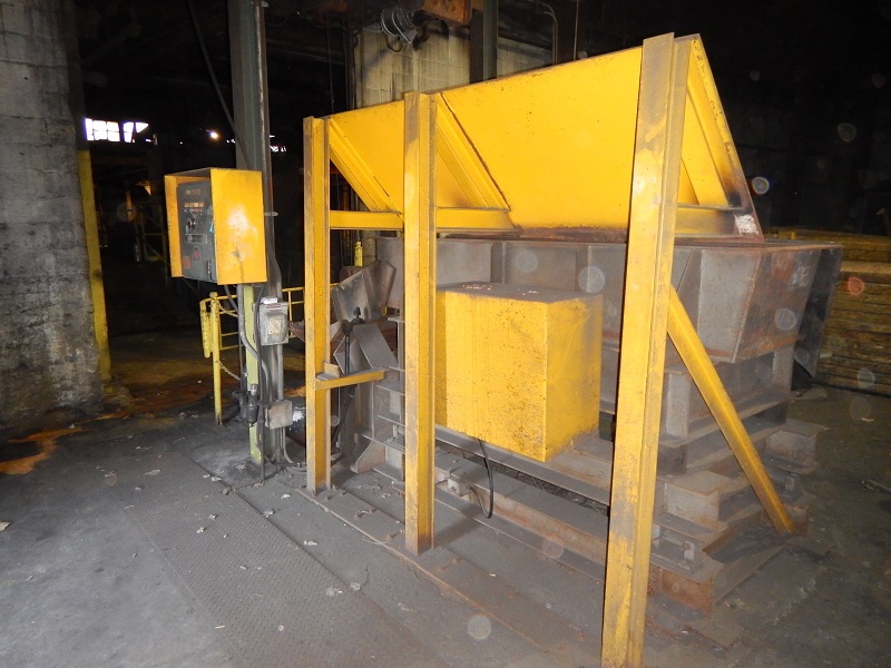 Furnace Charge System w/Oscillating Conveyor & Load Cells