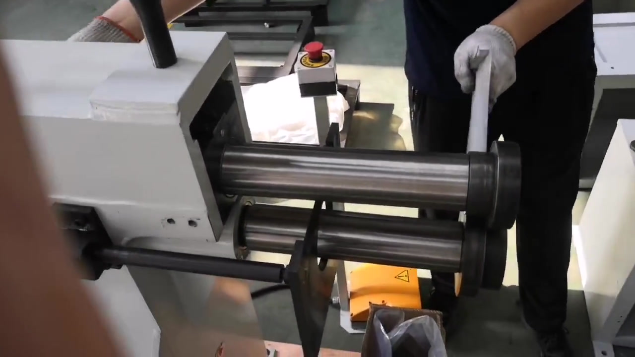 BBM-08E, Power Bead Roller