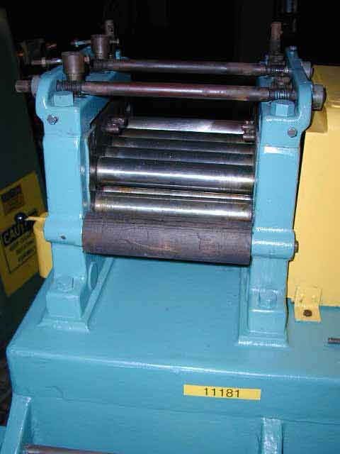 9" X 1-7/8" WATERBURY FARREL LEVELER 9 ROLL (11181)