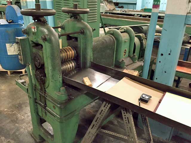5" (127mm) X 9" (228mm) STANDARD 2 HI ROD ROLLING MILL
(12945)