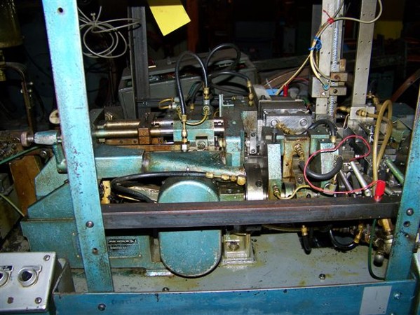 BAIRD # 00 4-SLIDE WIRE FORMING MACHINE