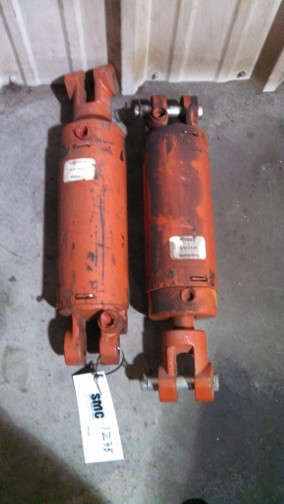 (22) PRE-OWNED HYDRAULIC CYLINDERS 4.5 in  X 8 in 