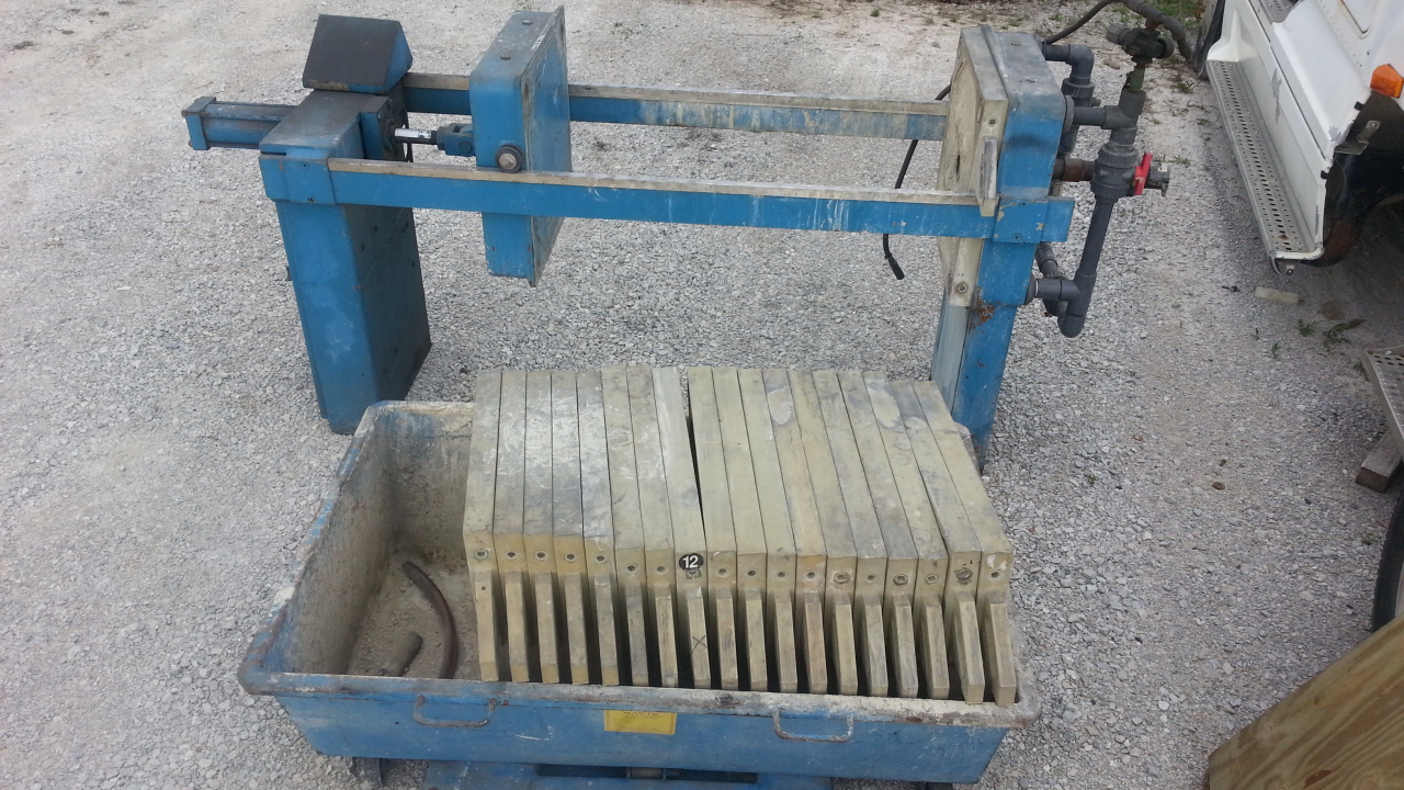 (1) PREOWNED JWI SMALL CAPACITY FILTER PRESS, MODEL #: 630G32-7/13-2/4DA, SN: 1236