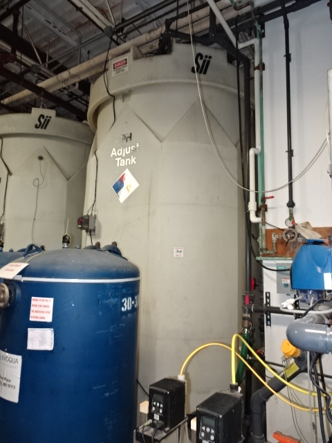 1 - PREOWNED SII HORIZONTAL LIQUID PLASTIC STORAGE TANK 3,500 GALLON CAPACITY