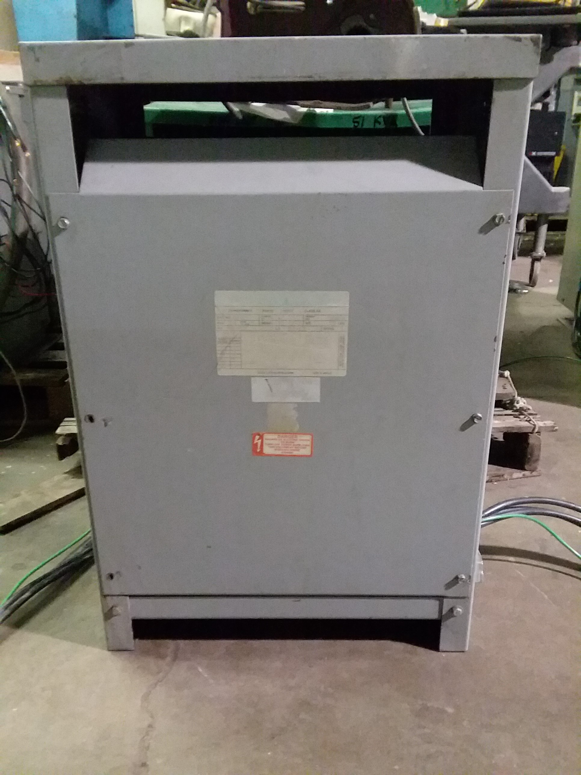 (1) PREOWNED 3 PHASE TRANSFORMER, 30 KVA, 480 VOLT PRIMARY, <br>208/120 VOLT SECONDARY