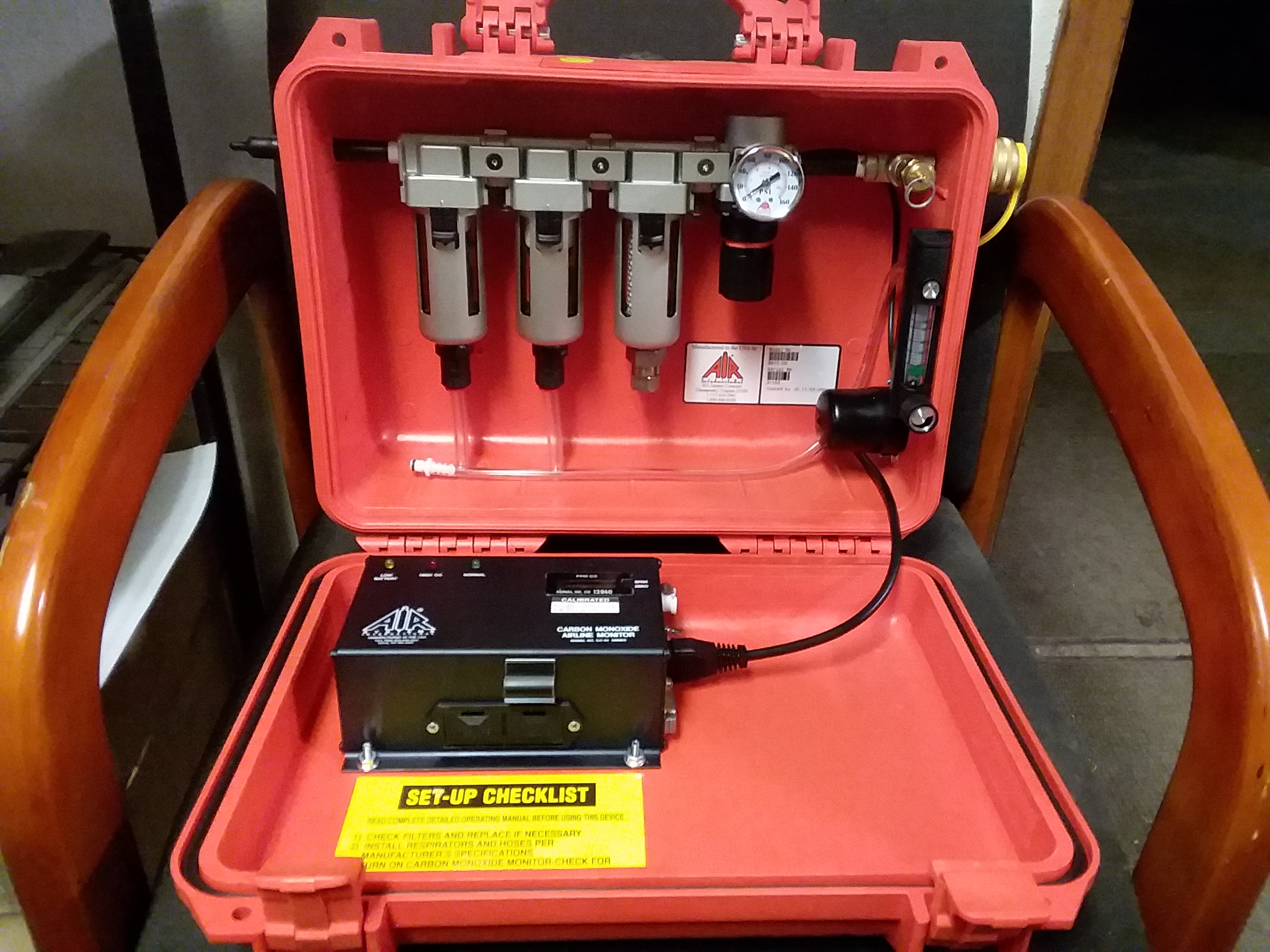 (1) PREOWNED AIR SYSTEMS INTERNATIONAL <br>BREATHER BOX HIGH <br>PERFORMANCE PORTABLE GRADE-D BREATHING <br>AIR FILTRATION <br>SYSTEM, MODEL BB15-CO, S/N 31103