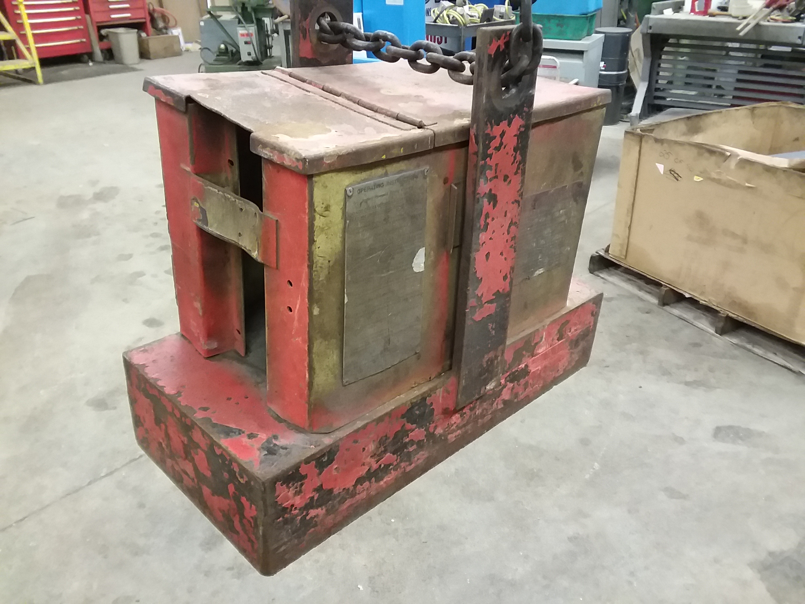 1 - PREOWNED BATTERY POWERED 5,500 LBS LIFTING MAGNET