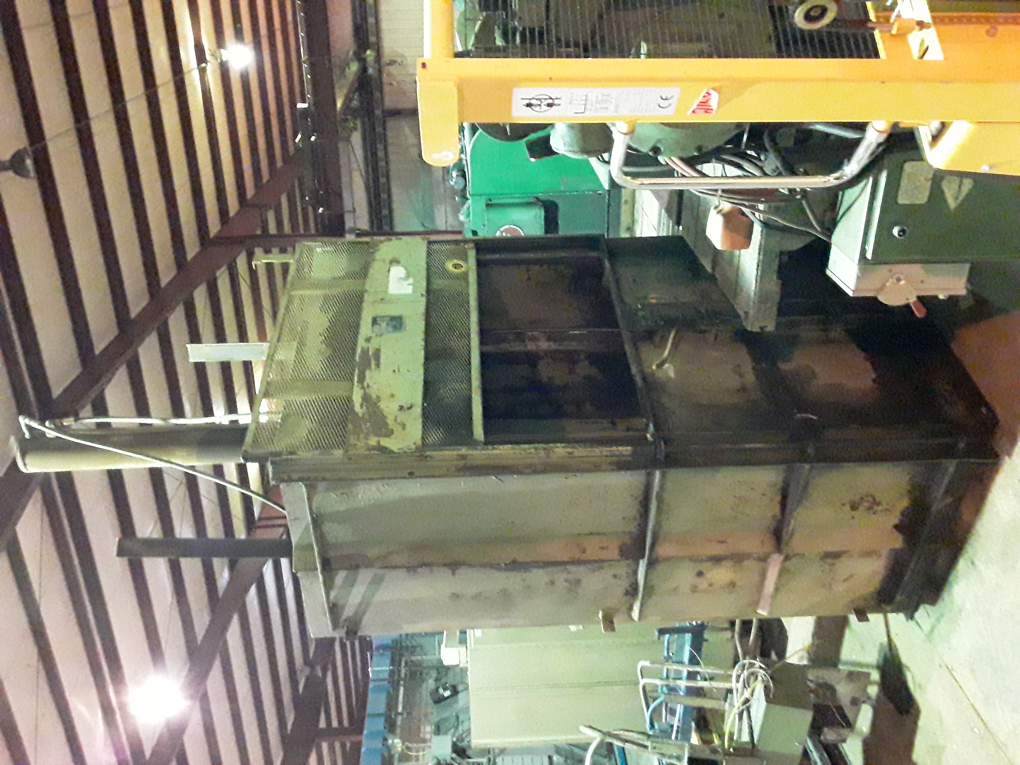 1 - PREOWONED PIQUA 40 in  X 54 in  DOWN ACTING HYDRAULIC VERTICAL BALER, MODEL #: SERIES 40
