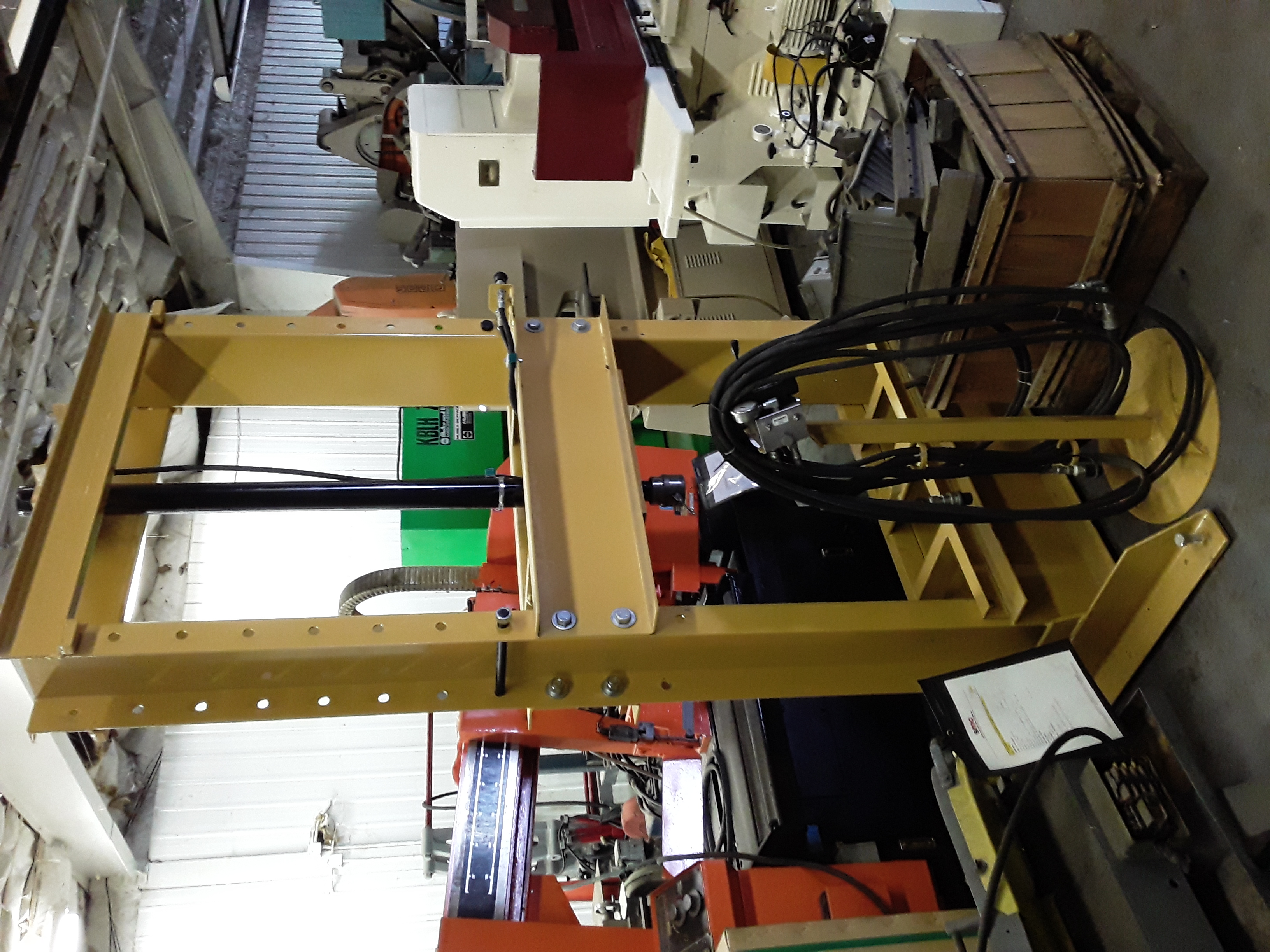 1 - PREOWNED HYDRAULIC PRESS