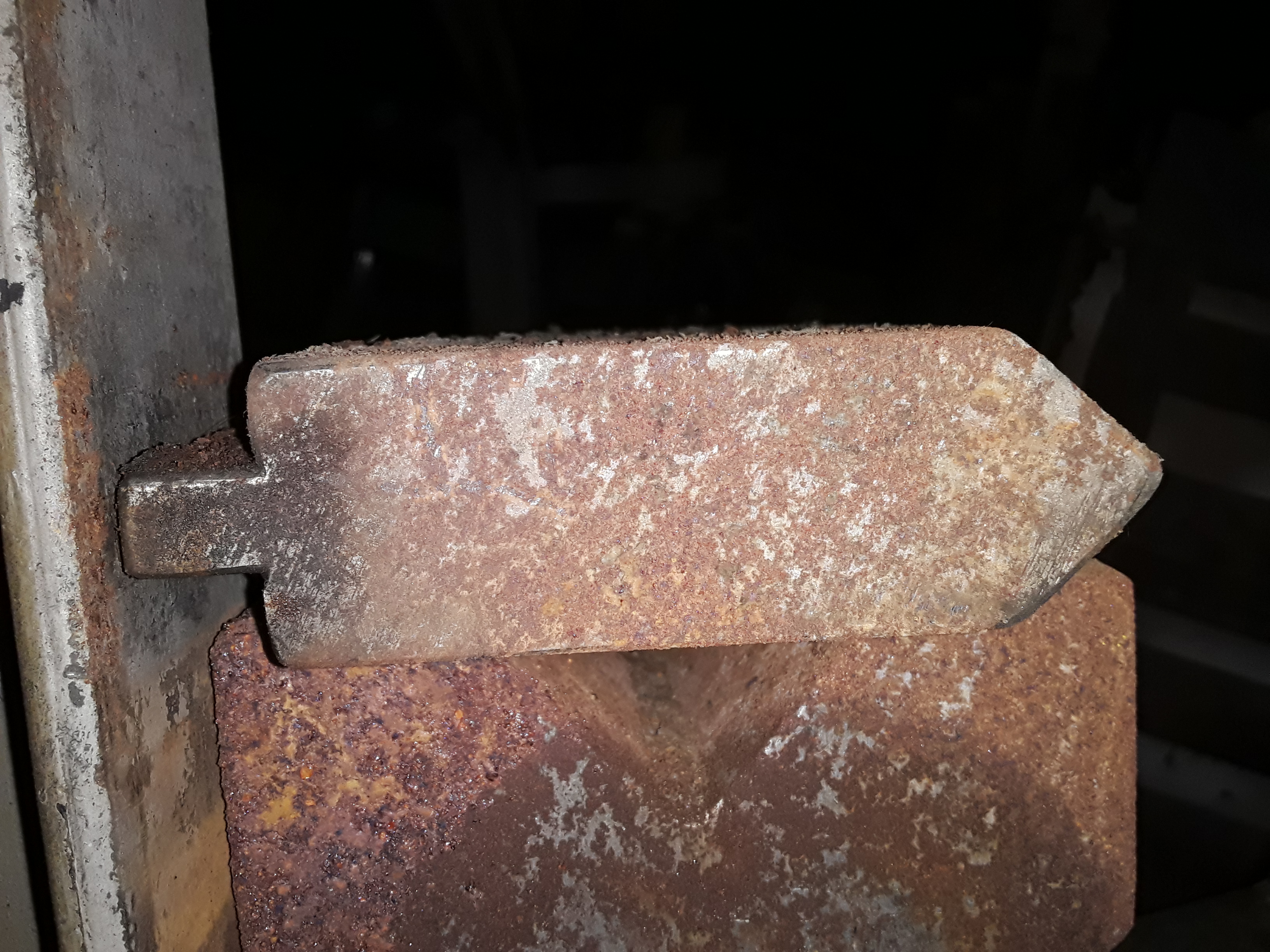 (1) PREOWNED PRESS BRAKE PUNCH, HEIGHT 4-1/4 in , WIDTH 1-1/2 in , LENGTH 122 in