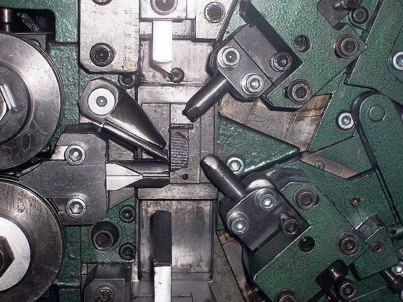 HACK UFE-6 CNC SPRING COILING & BENDING CENTER