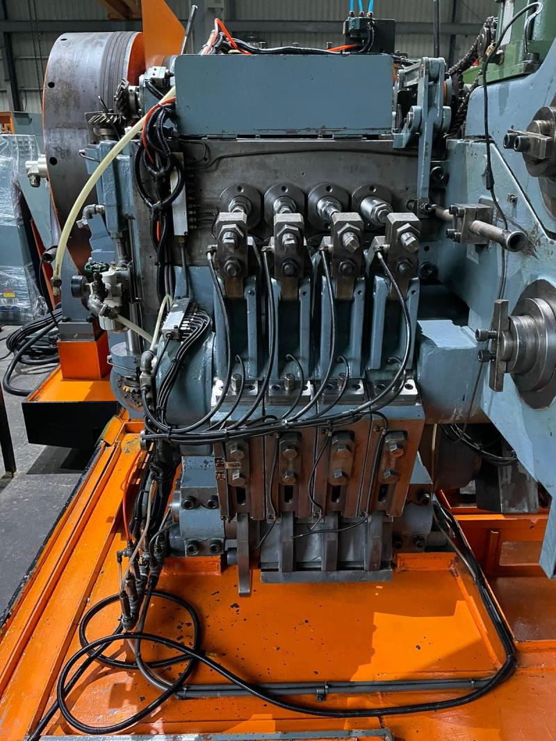 CHUN ZU CBF-104S 4DIE 4BLOW BOLT FORMER