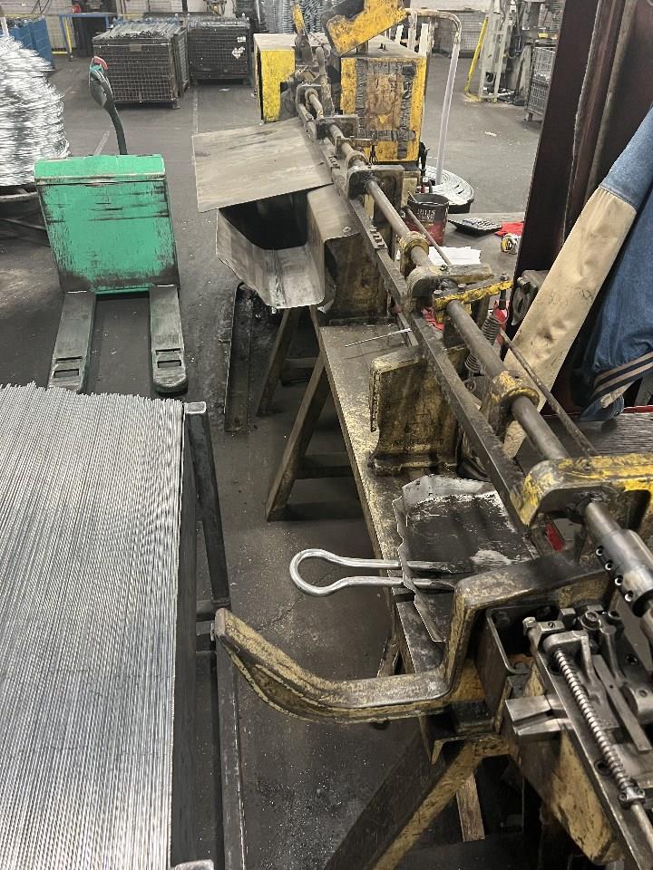 LEWIS 2SV5 STRAIGHTENING & CUTTING MACHINE