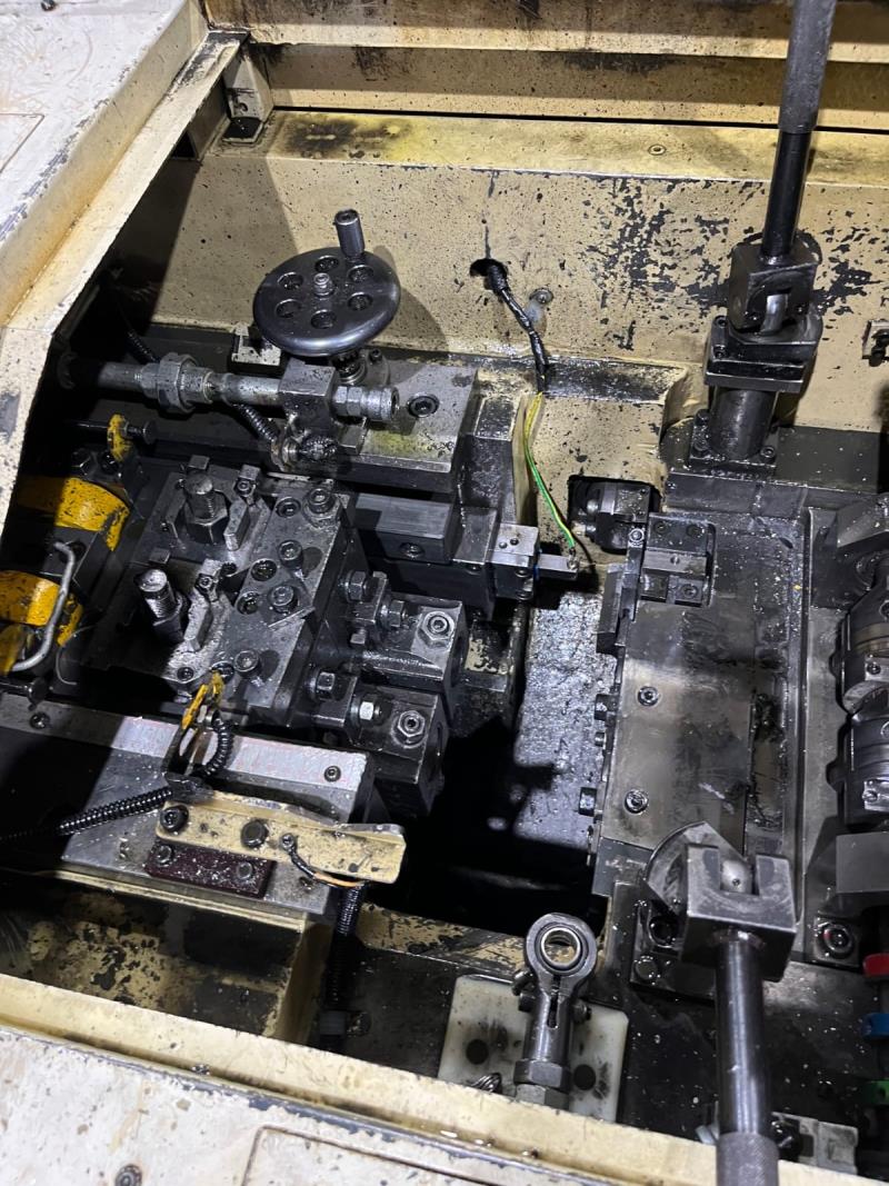 JERN YAO JBF-13B-2S 2 DIE 2 BLOW COLD HEADER