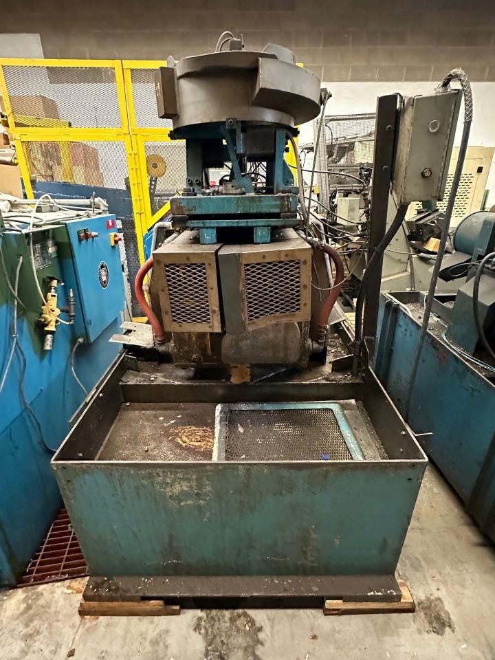 NUTAP MAS-14 NUT TAPPING MACHINE