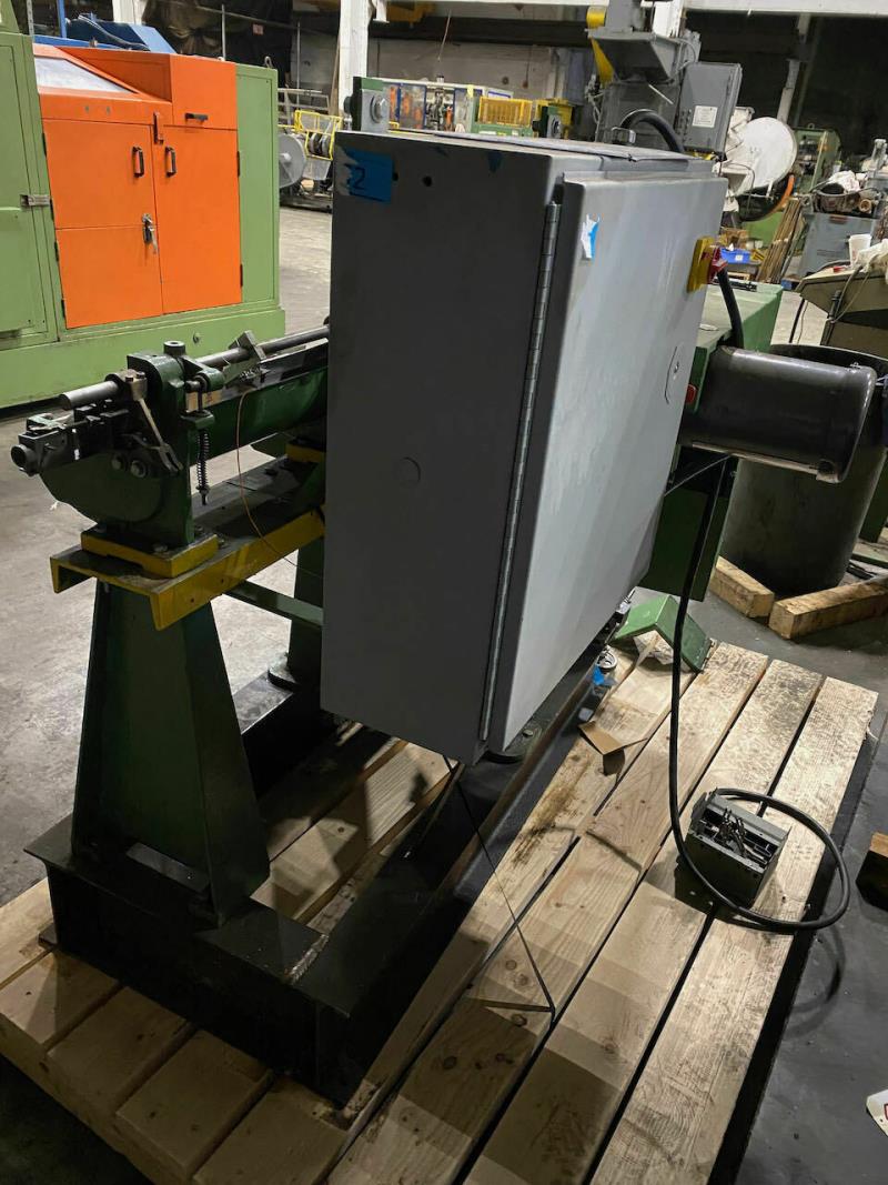 SHUSTER 1V18 TWIN ARBOR WIRE STRAIGHTENING & CUTTING MACHINE