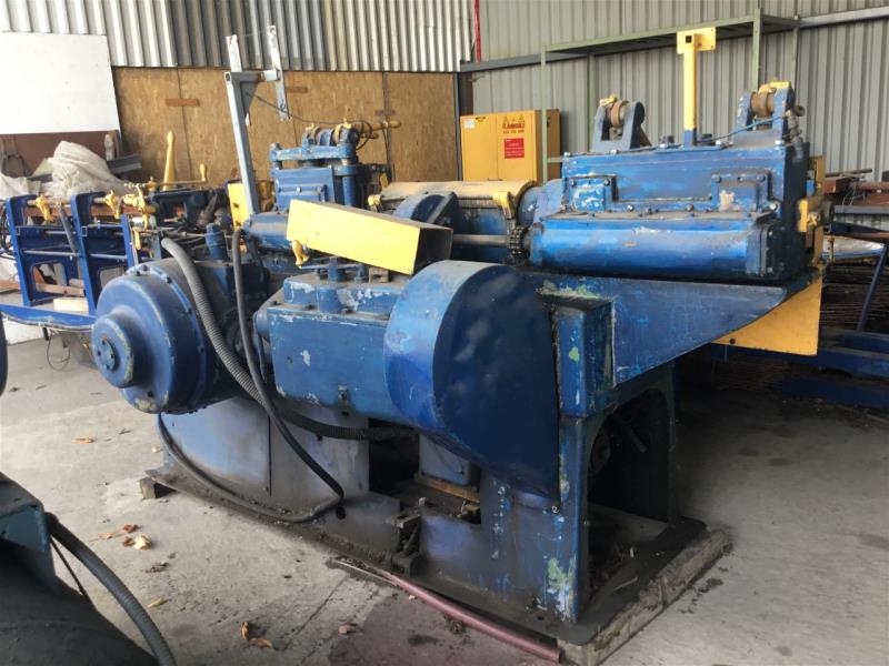 LEWIS 8F STRAIGHT & CUT WIRE MACHINE