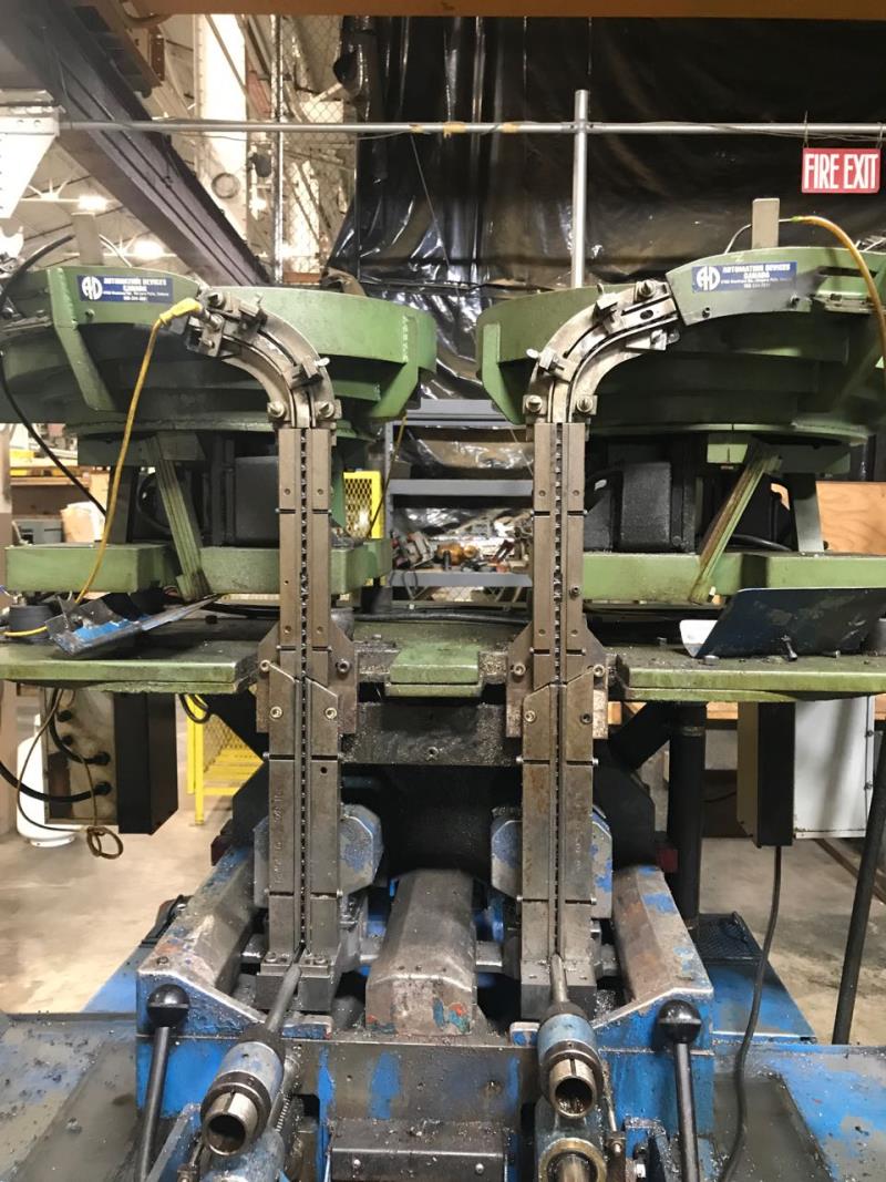 SHIMAZU SUPER  5NRS TWIN SPINDLE NUT TAPPING MACHINE