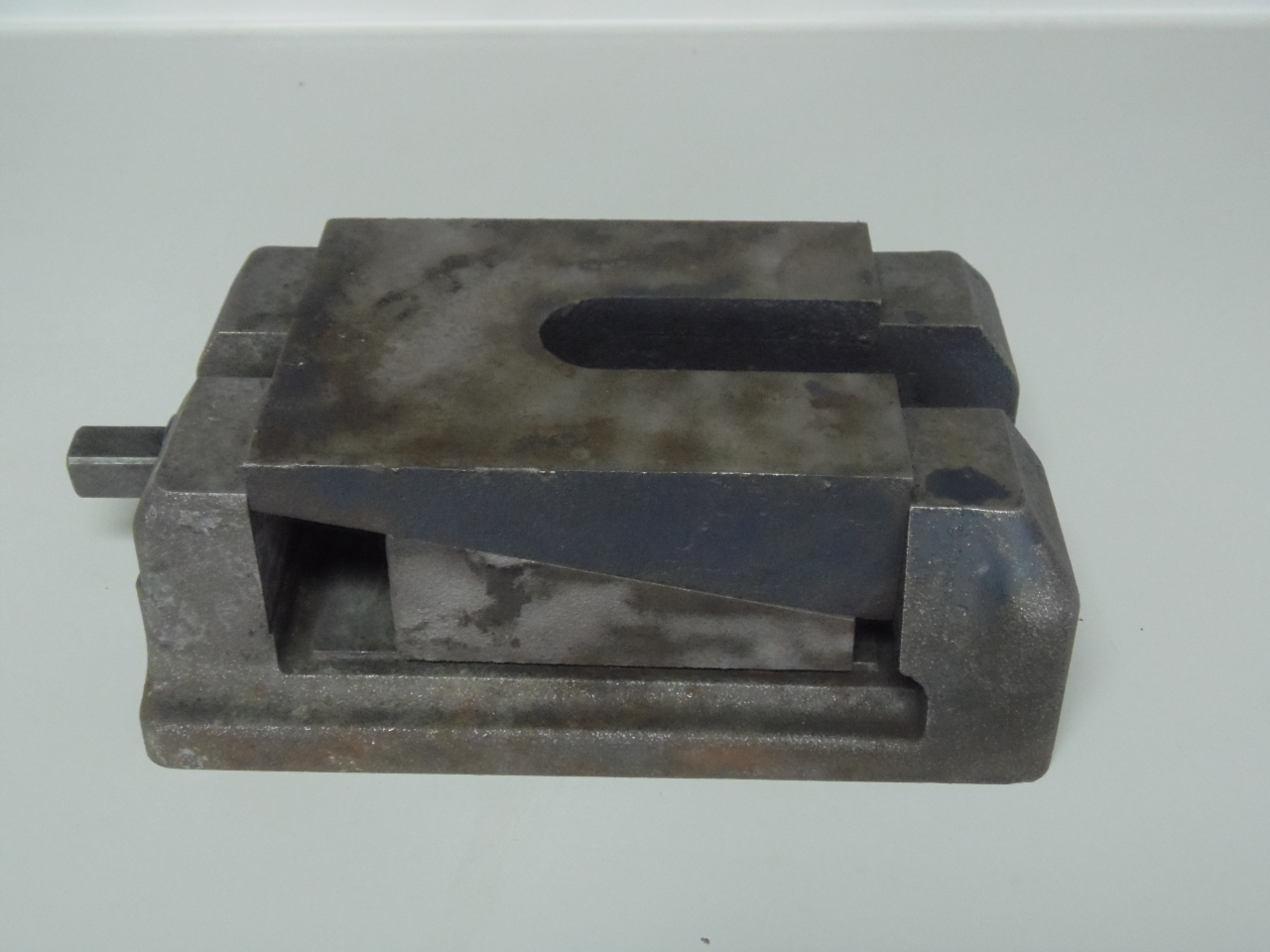 HEAVY DUTY MACHINE LEVELING BLOCKS, WEDGE TYPE, LEVELING PADS, 10" x 7" x 3 1/4 to 3 5/8" H