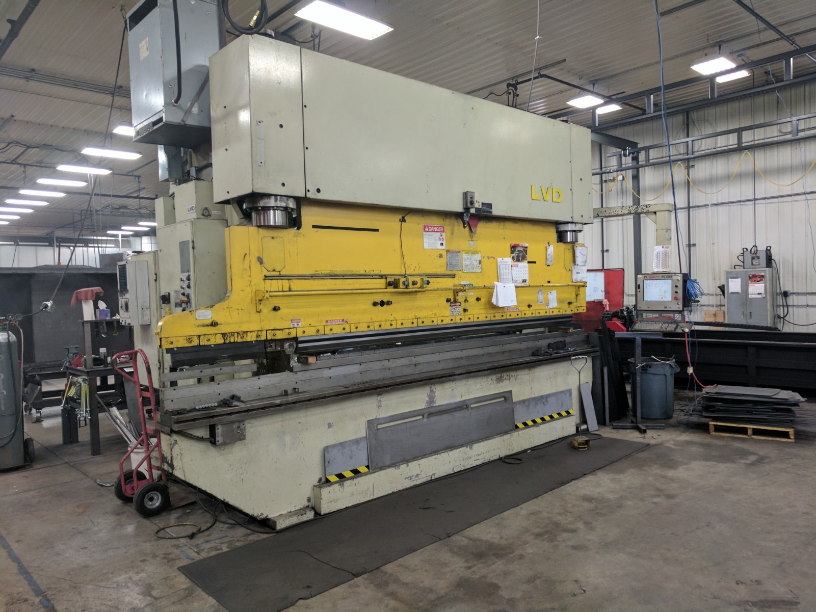 275 X 16'/12'  LVD WITH PC800 CONTROL, FLUSH FLOOR MOUNT, HYDRAULIC, NEW 82, CONTROL RETROFIT 2006