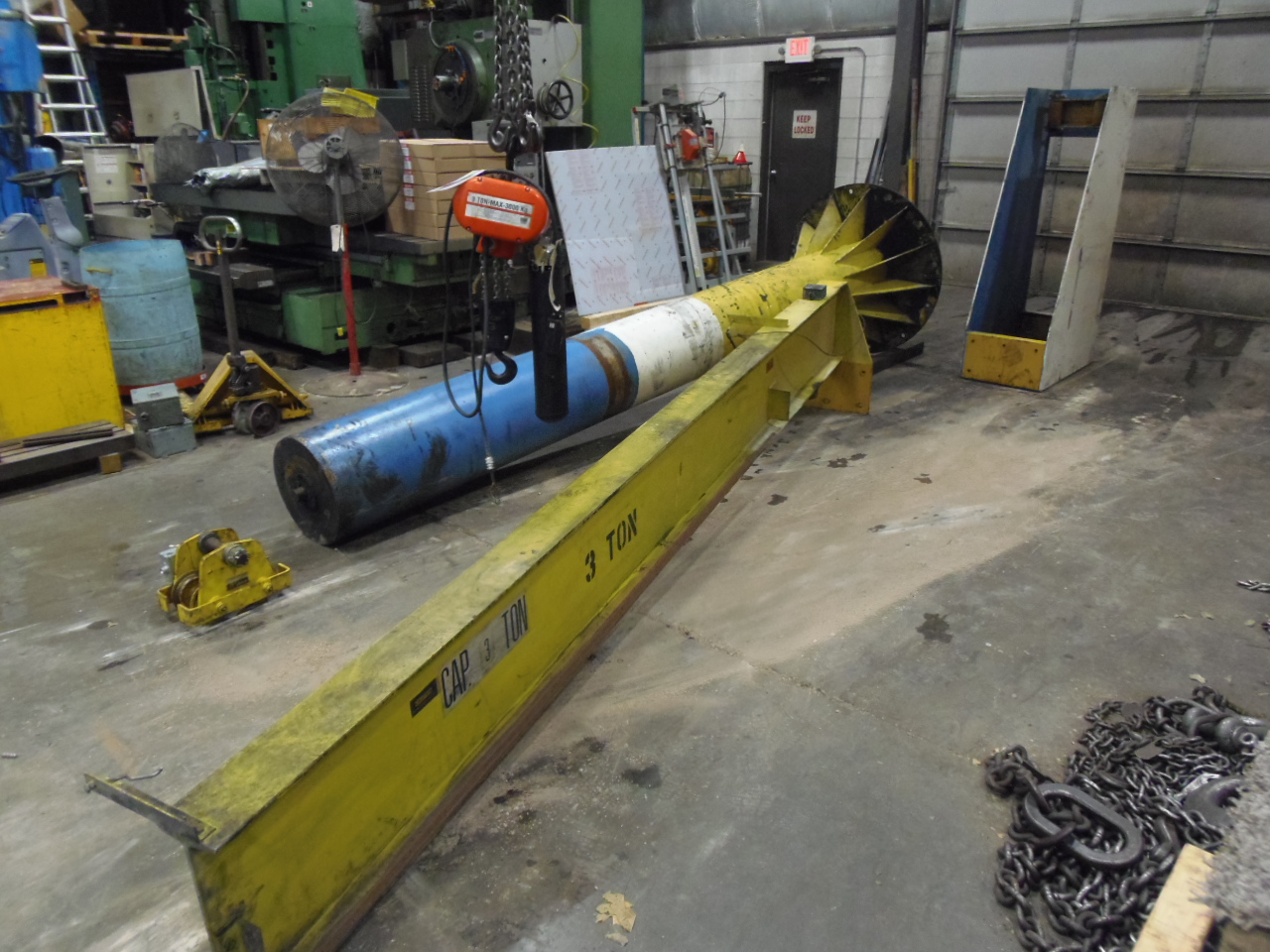3 TON JIB CRANE, FREE STANDING, 17' TOTAL HEIGHT, 11' SPAN, A61513, 18" DIA. COLUMN, 3 TON CM HOIST, TROLLEY