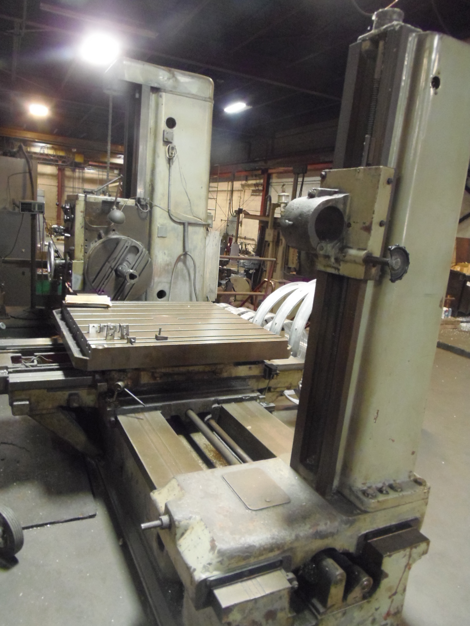 3.93" TOS HORIZONTAL TABLE TYPE BORING MILL, MODEL H100A, 49" x 49" TABLE, 6-900 RPM, 1965