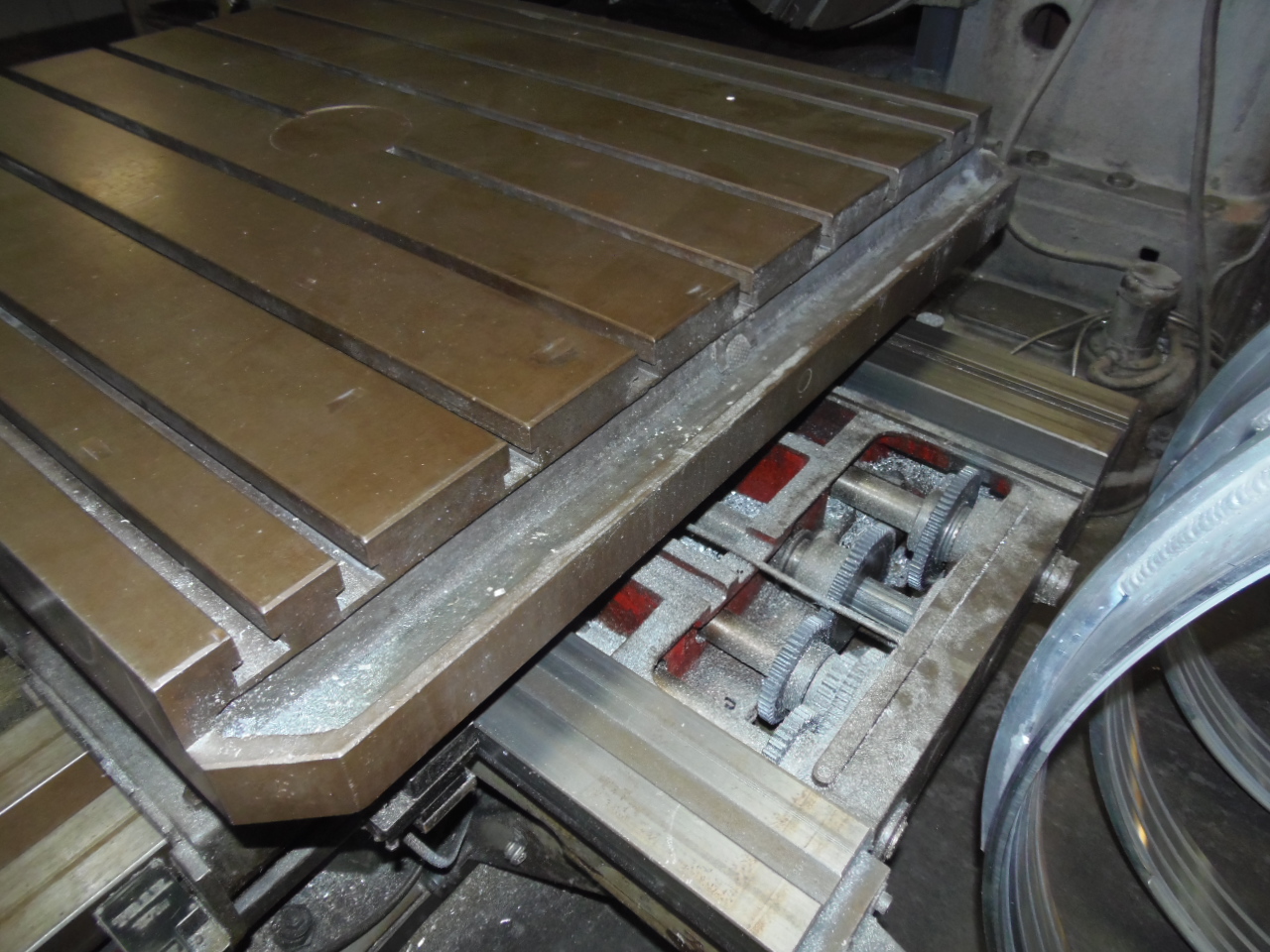 3.93" TOS HORIZONTAL TABLE TYPE BORING MILL, MODEL H100A, 49" x 49" TABLE, 6-900 RPM, 1965
