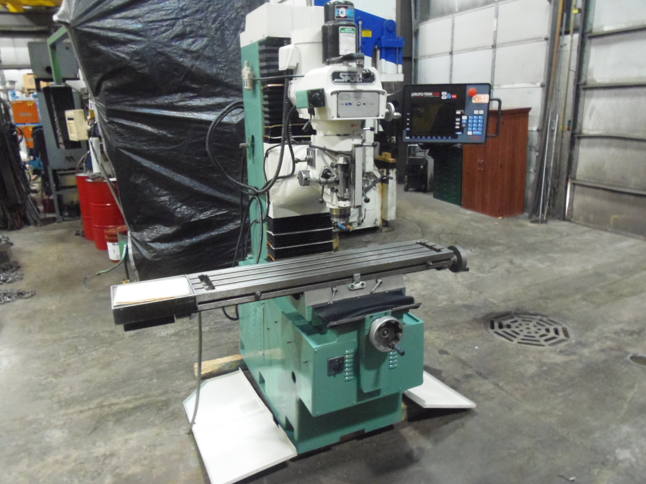 TRAK SB3, PROTOTRAK SM 3 AXIS CONTROL, NEW PENDENT 2017, 10 X 50 TABLE, 40 TAPER, 17 X 31 X 23.5 TRAVELS, 1997