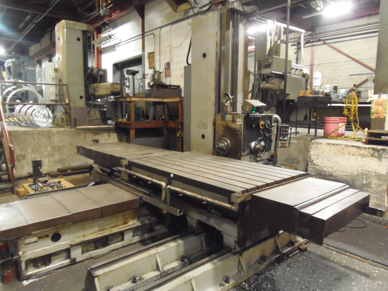 4.3" KURAKI  MODEL KBT-1101P, 84" X 59" X 72" X 31"  TRAVELS, 12-1200 RPM, 49" X 78" TABLE, 1979 