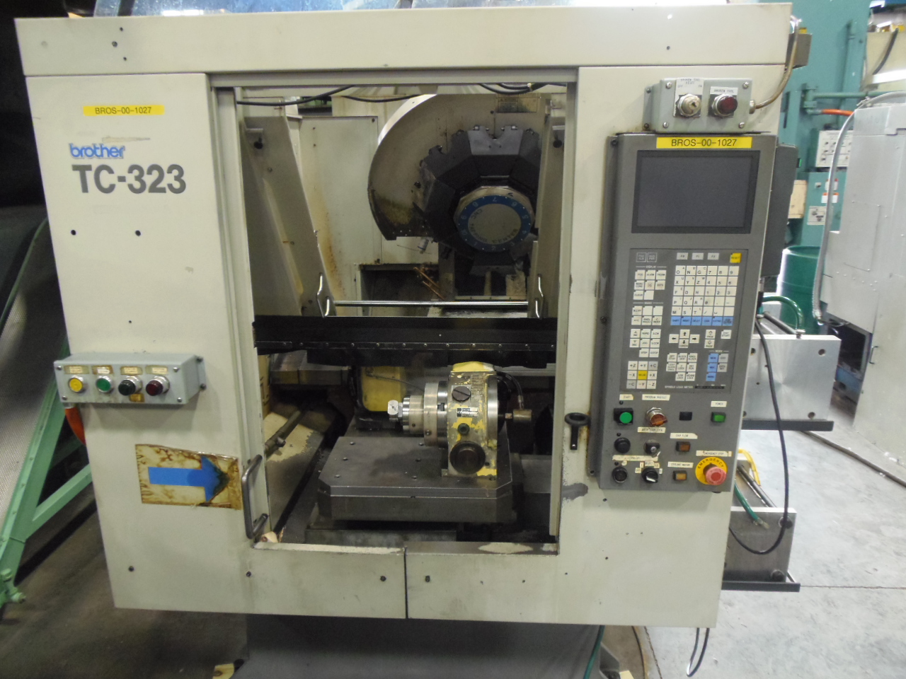 BROTHERS TC-323, 10 ATC, PALLET SHUTTLE, TWIN NIKKEN INDEXORS, COOLANT