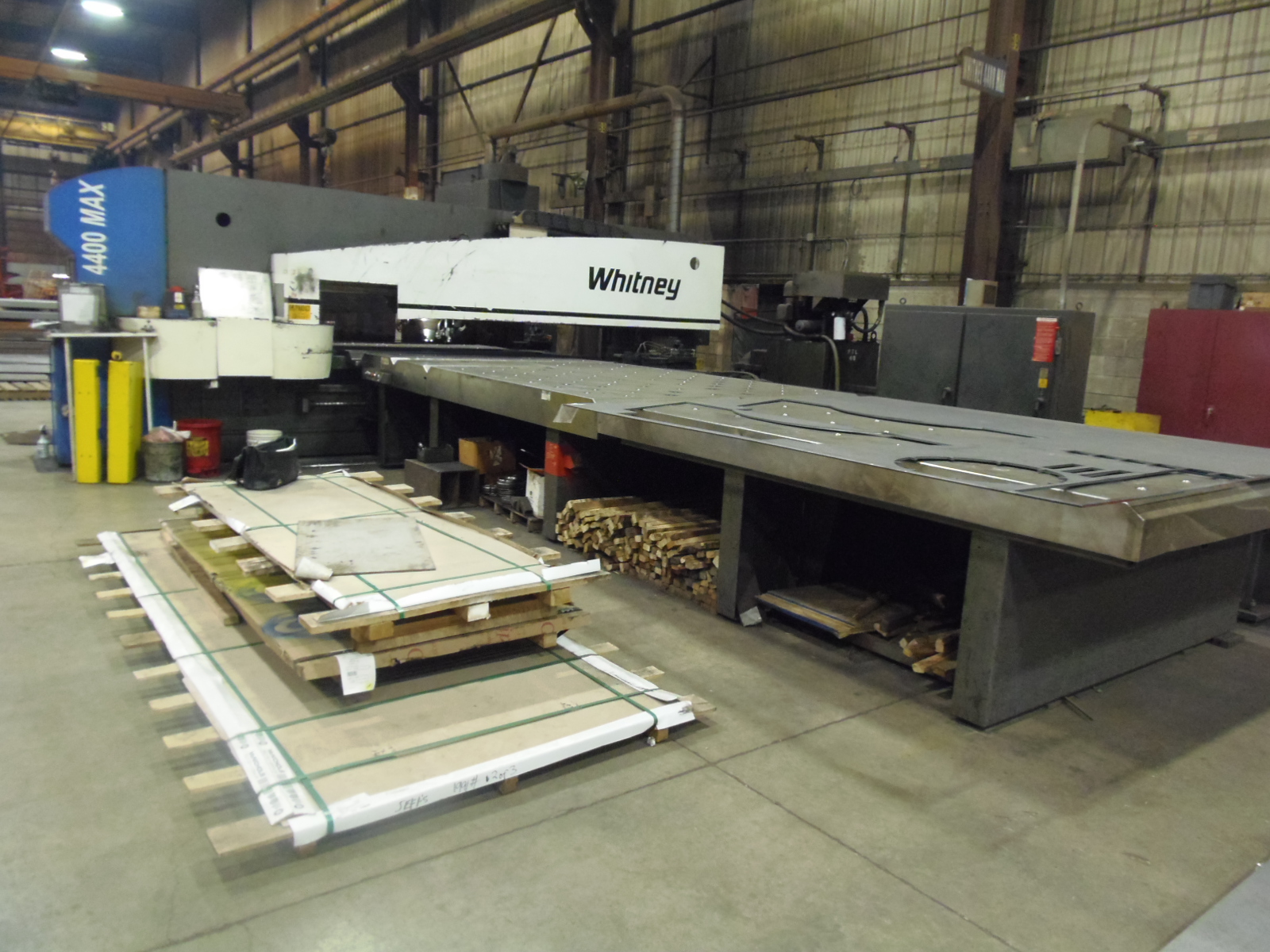 WHITNEY 4400 MAX, NEW 2005, 240" X TRAVEL, FANUC 180i-P, 16 ATC, HYPERTHERM HPR260, ARC WRITER, TAPPING, TORIT