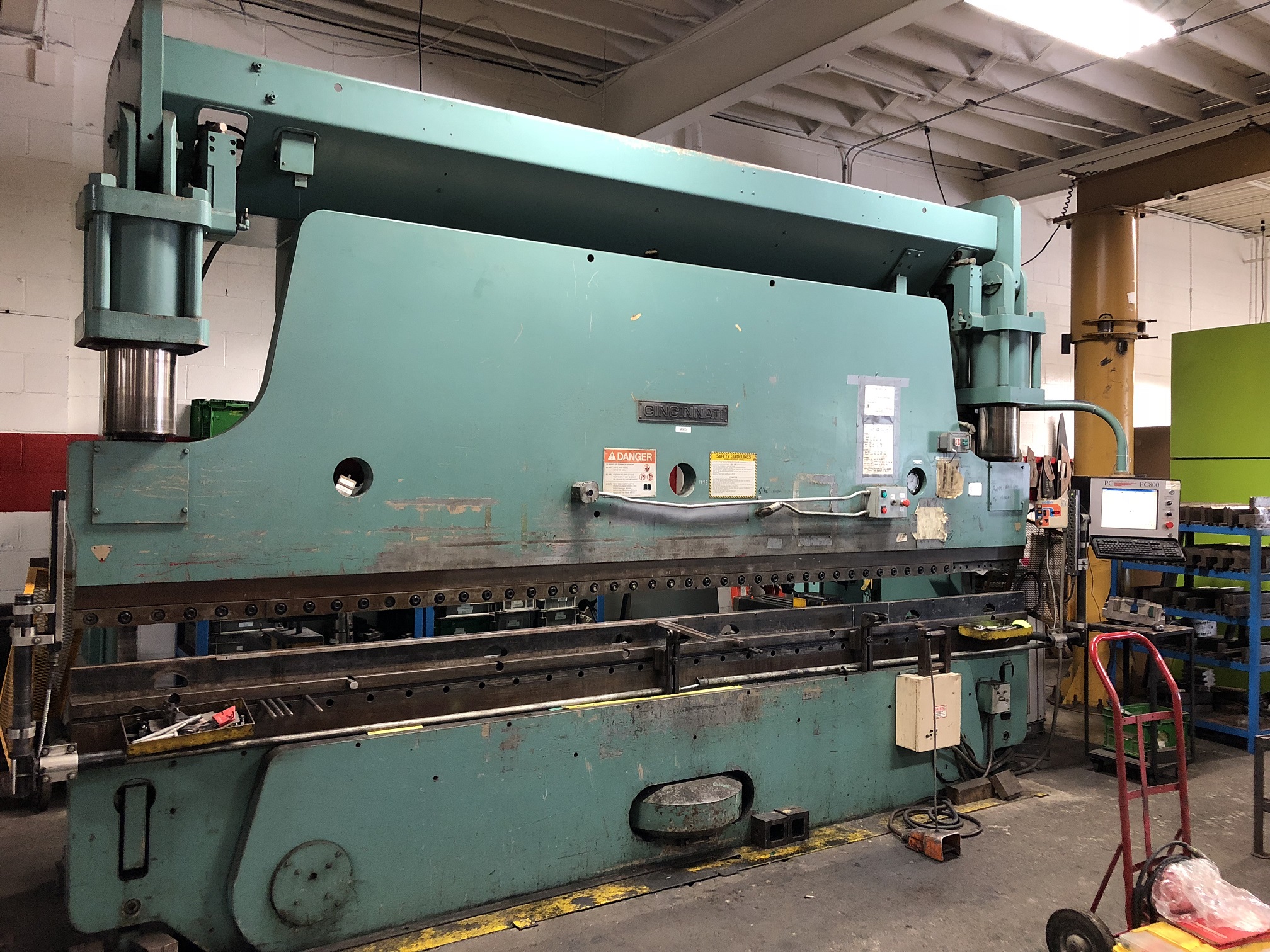 230 X 14 CIN., 16' OVERALL, 14'6" BETWEEN,  2007 NEW PC800 TOUCH SCREEN CNC CONTROL, HYDRAULIC, AUTO CROWNING, X/Y1/Y2  CNC CONTROL, 1990