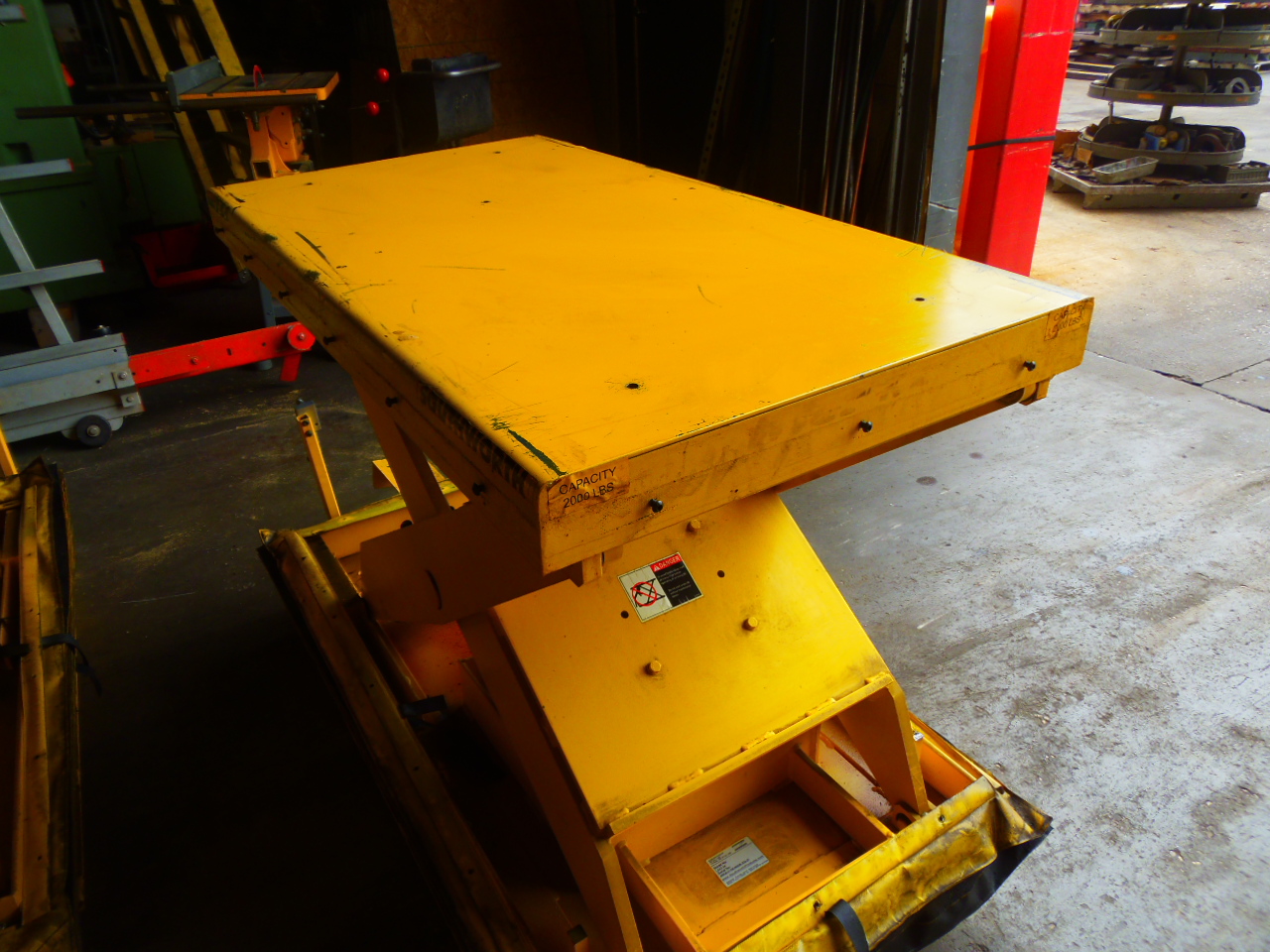 2000 LB. SOUTHWORTH AIR LIFT TABLE, MODEL LSA2-24, PNEUMATIC CROSS TRAVEL, 26 x 48 INCH TABLE, 80 PSI, WHEELS, 5 AVAILABLE
