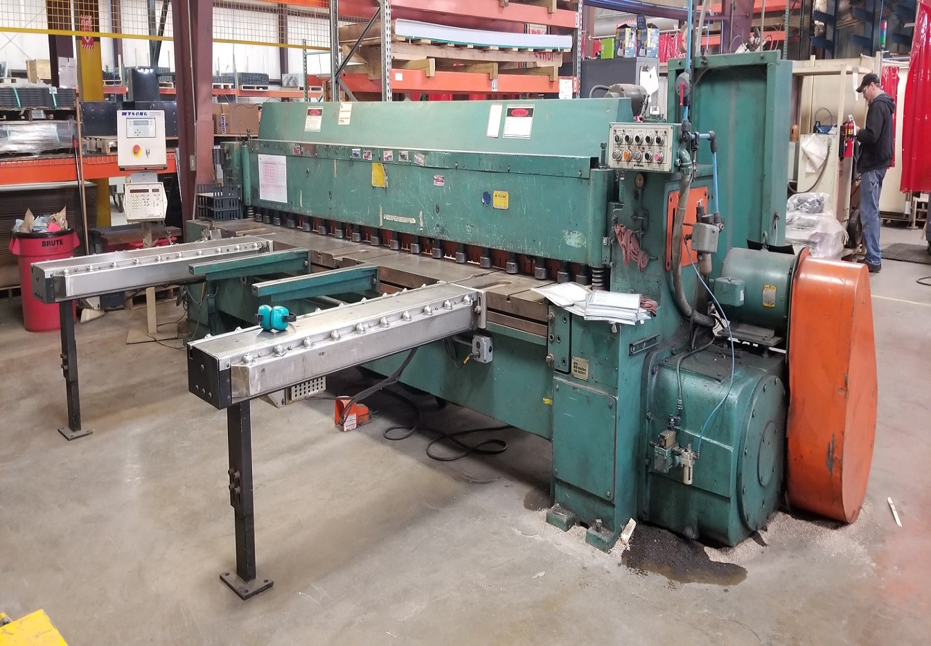 1/4" x 12' WYSONG, MODEL 1225, CNC FRONT AND REAR BACKGAUGING, 1984