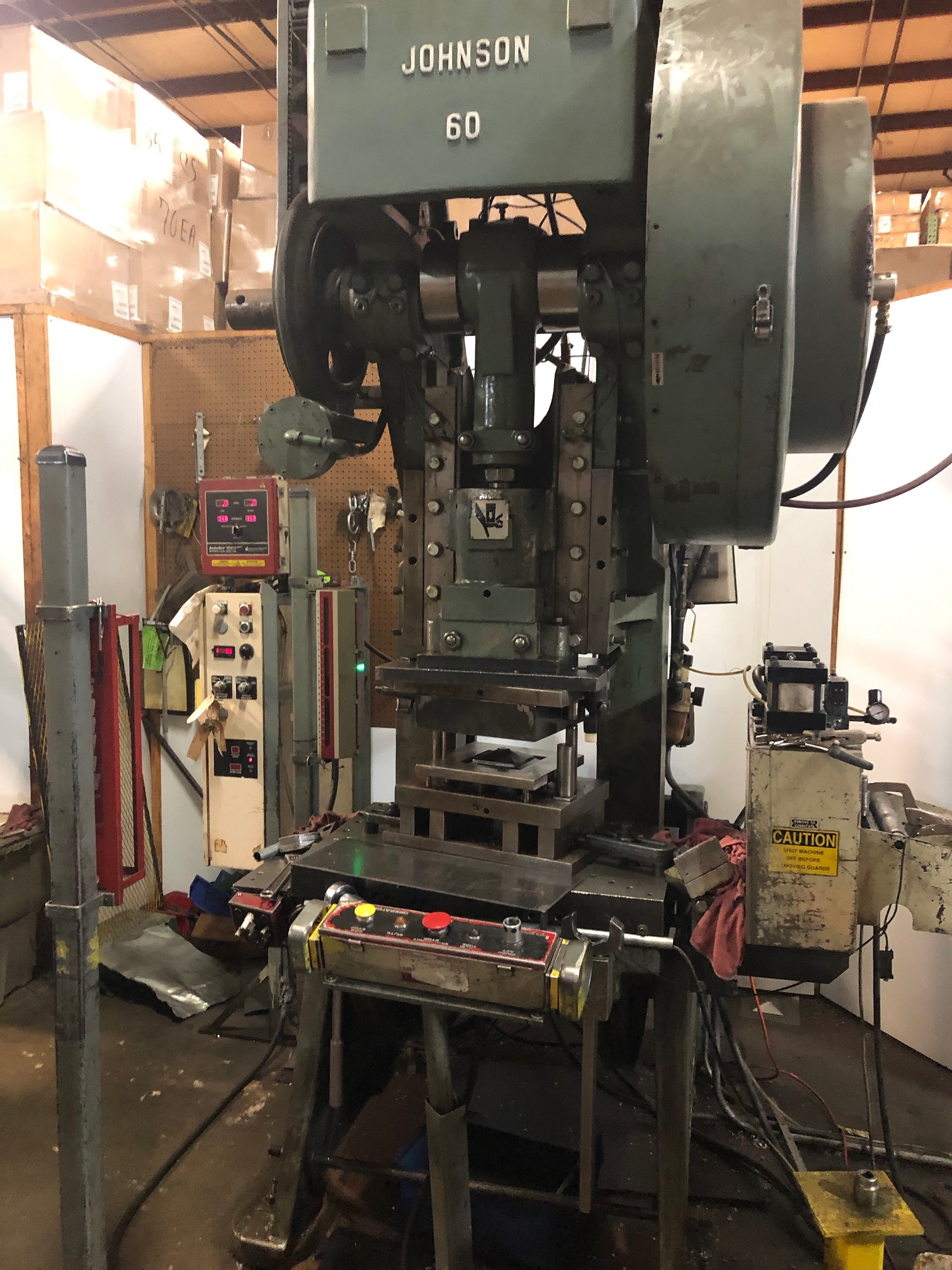 60 TON JOHNSON, 4" STROKE, 20 - 90 S.P.M., 11.5" SERVO FEED LINE, WINTRESS DIPRO 1500 DIE PROTECTION AND LOAD ANALYZER