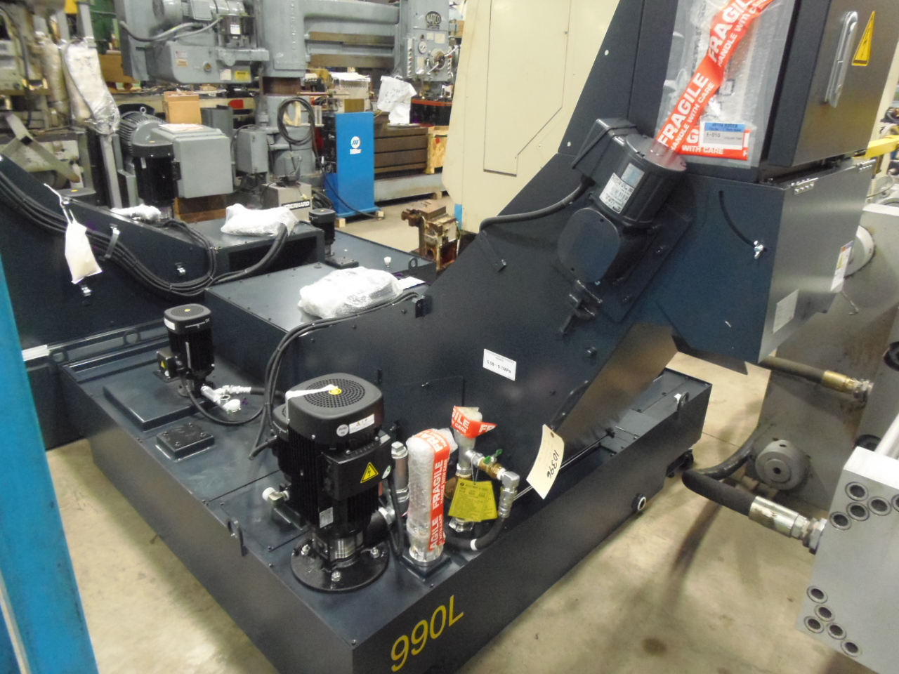 UNUSED COOLANT/CHIP SYSTEM FROM MAKINO A61 HORIZONTAL MACHINING CENTER