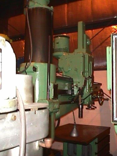 8' X 17" KITCHEN & WADE, 800 RPM, POWER CLAMP & ELEVATION