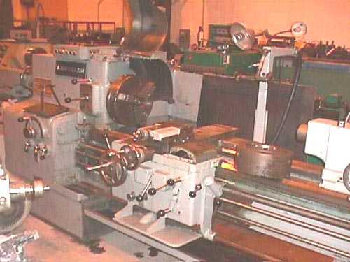 19" X 60" american 1454 heavy duty,16" 3 jaw,coolant, rapids, 1500 rpm, 1967