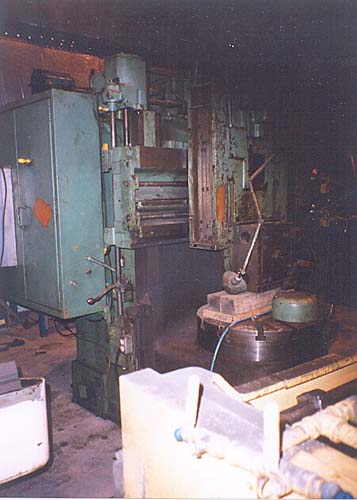 BULLARD MANUTROL,30" TABLE DIA, 37" HEIGHT, 3 JAW CHUCK, 40 HP