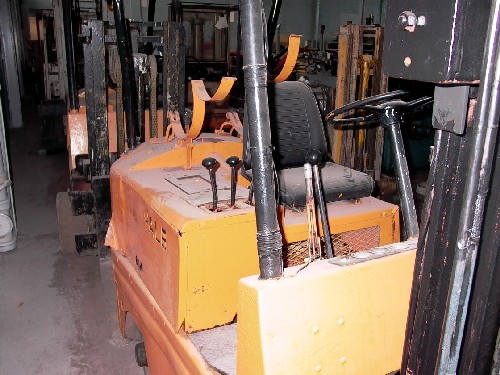 4000 LB. YALE MODEL L510-040-CFS096 LP, 156" LIFT, 36" FORKS, 95" MAST