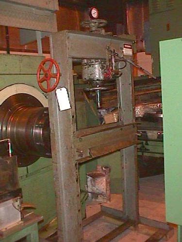 ATLAS H FRAME PRESS, 8 TABLE SETTINGS