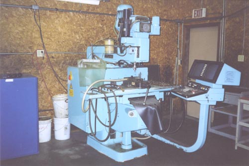 HURCO, No. KM3P, ULTIMAX II, 1989, 49" X 14" TABLE, X=24", Y=14", Z=5"