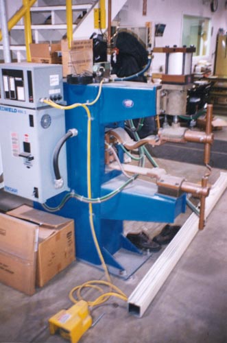 100 KVA, STANDARD HTSM-5, AIR PRESS CYL., 24" THROAT, MEDWELD 420 CONTROL