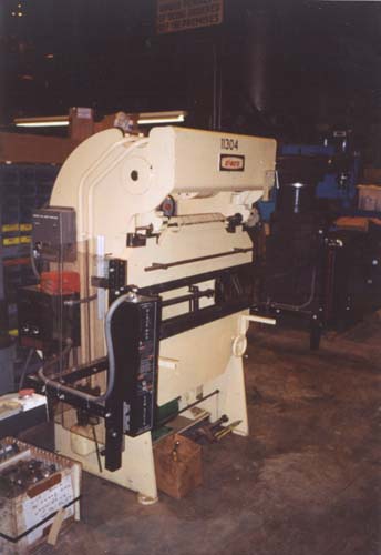 17 Ton, DIACRO, No. 14-48-02, 48" OA,  36" BETWEEN, LIGHT CURTAINS, 1973,