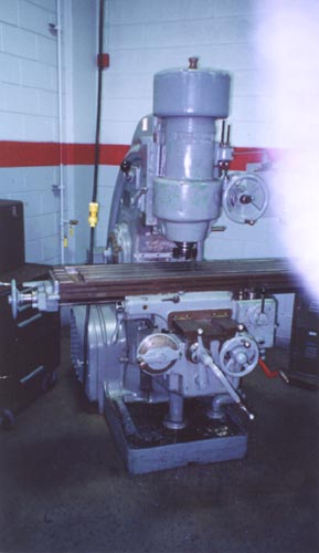 No. 3, KEARNEY & TRECKER, SPDL.TAPER NO.5, SPD 15-1350 RPM, 7-1/2 HP, TBL 12"x60", 1947