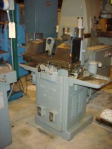 KENT-OWENS, No. 1-14,9"x32" TABLE, SPDL. MOTOR 1200 RPM-1HP, COOLANT, 40 TAPER