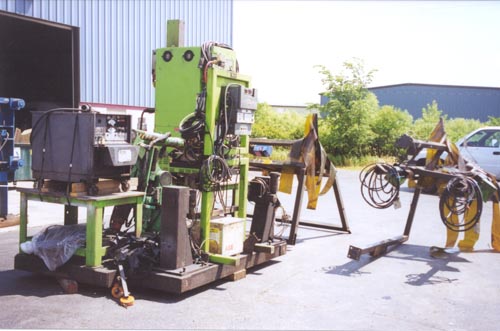 No. A1-32-810, ARC WELDING, GENESIS AC3L,10 KG CAP.,300 DEG. ROTATION, 1987,