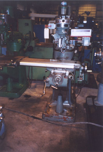 No. 942-B, EXACTO, 9"x42"TBL., 2HP, SPNDL TPR R8, ACU-RITE 2-AXIS DRO, 1976