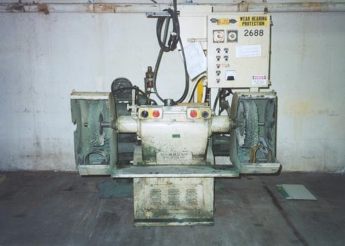HAMMOND, No. DOUBLE END, 440/3 ELEC.,2" ARBOR DIA.,DUAL PALM,