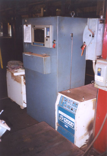 CNC PLASMA CUTTER,SINGLE HEAD,6'x10'TABLE,120 VARIABLE AMPS, LIGHT CURTAINS,95
